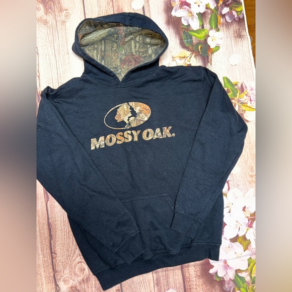 Mossy Oak Other - Mossy Oak Black and Camouflage Men's Sweater